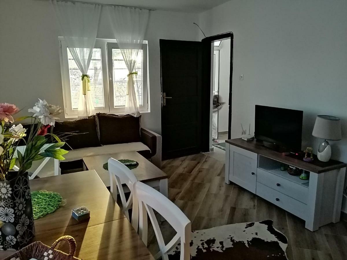 Apartman Nikocevic Добра-Вода Экстерьер фото
